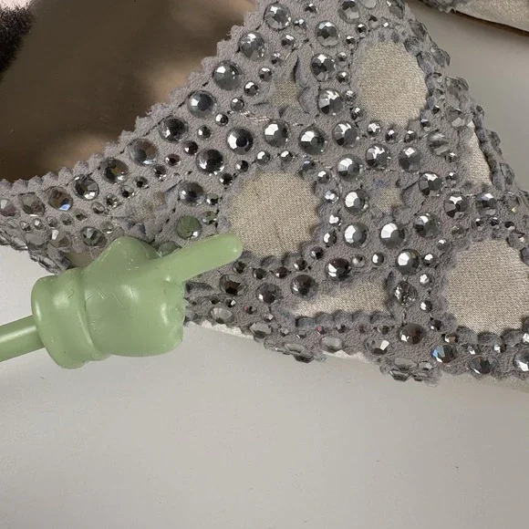 Badgley Mischka "Rouge" Heels Women's Size 6 1/2 Ivory Embellished Formal Pumps - Picture 11 of 14